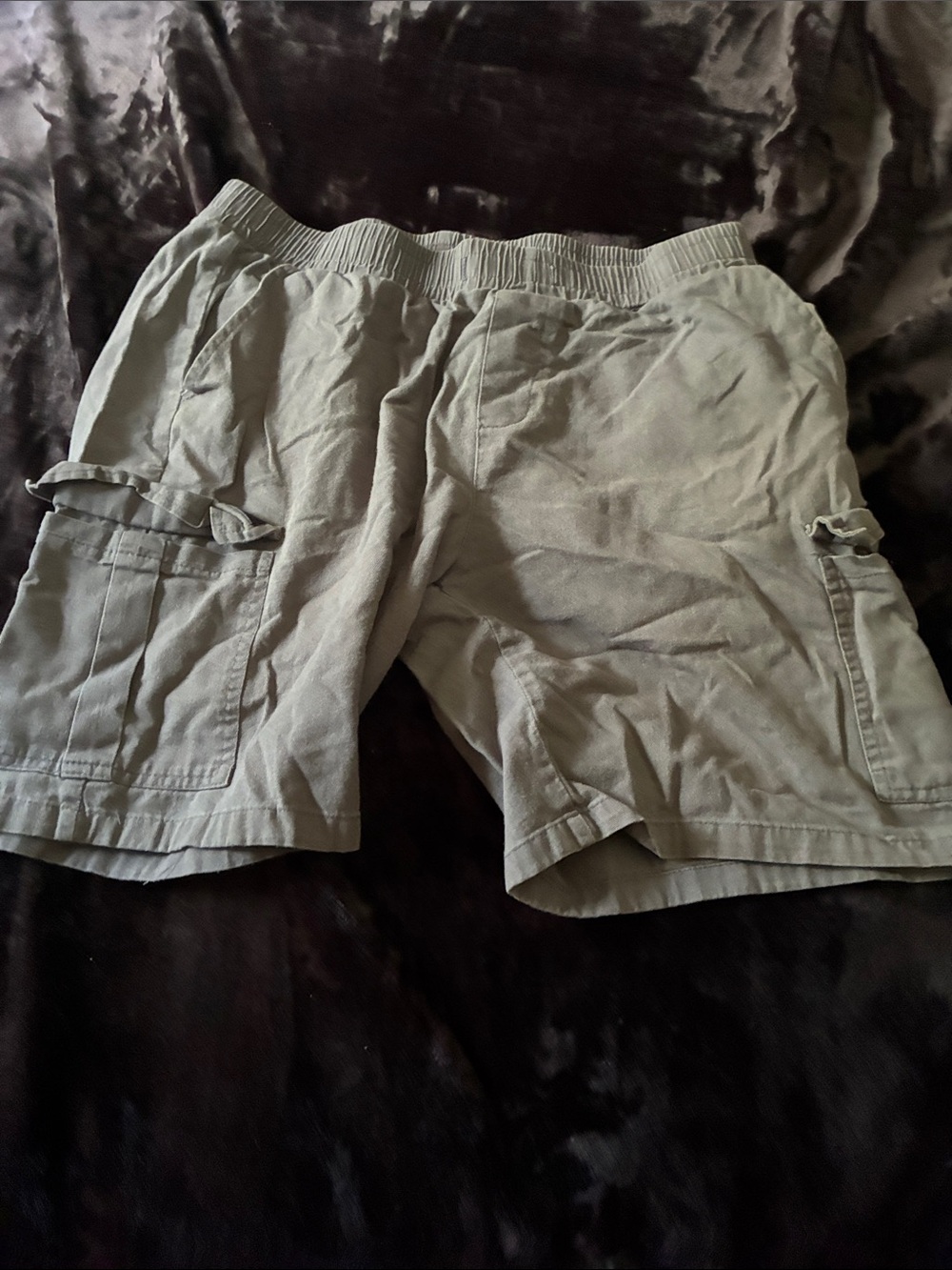Men's Casual Olive Cargo Shorts with Elastic Waist